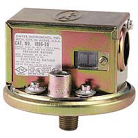 Dwyer 1996-5 Gas Pressure Switch for Furnaces, SPDT, 1/8" F & 1/4" M, Visible Set Point (5.5 inH₂O, NPT Male and Female, 1/4 in x 1/8 in)
