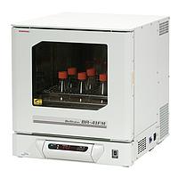 TAITEC BR-41FM Medium Sized Constant Temperature Incubator Shaker (70ºC; ±0.3 ~ ±1.0℃)