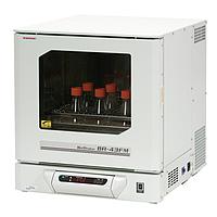 TAITEC BR-43FM Medium Sized Constant Temperature Incubator Shaker (+70℃; ±0.3 ~ ±1.0℃)
