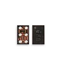 STMicroelectronics MLPF-WB-01D3 Low Pass Harmonics Low Pass Filter with integrated matching for STM32WB series