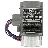 Dwyer H2S-2 Dual-Action Explosion-Proof Pressure Switch, UL/CSA Listed, Adjustable (Gauge, NPT Female, 1/4 in, Hazardous Location Rated, IP66, NEMA Type 4X)