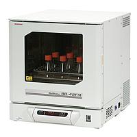 TAITEC BR-42FM Medium Sized Constant Temperature Incubator Shaker (+70℃; ±0.3 ~ ±1.0℃)